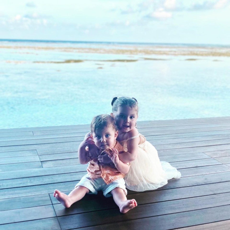 Lacey Turner shared a picture of her kids Dusty and Trilby