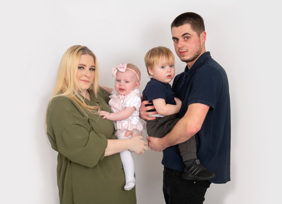 Kerrie and her partner pictures with her two back-to-back babies