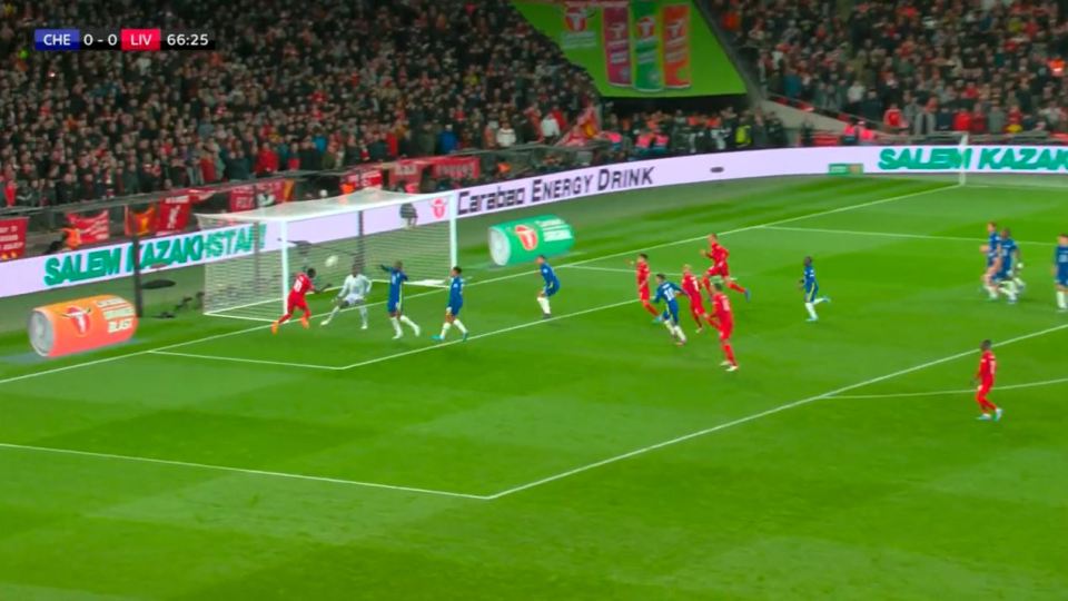 Mane headed back across goal