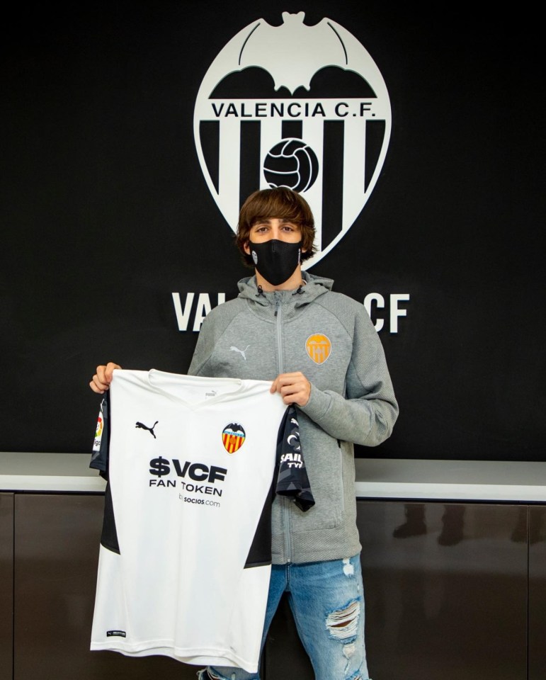 Bryan Gil joined Valencia yesterday