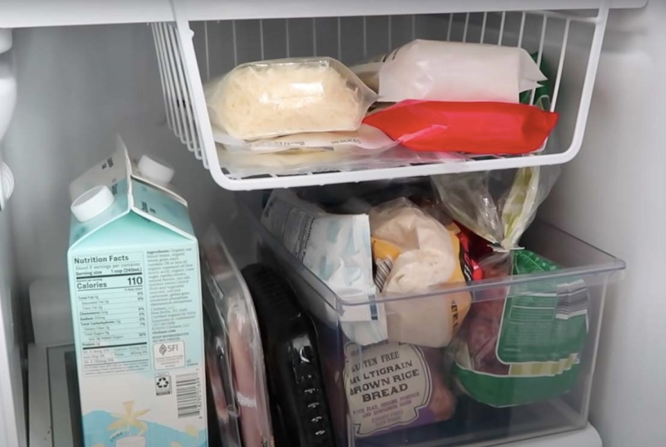 Kristen used undershelf baskets to create more space in her fridge and keep it organised