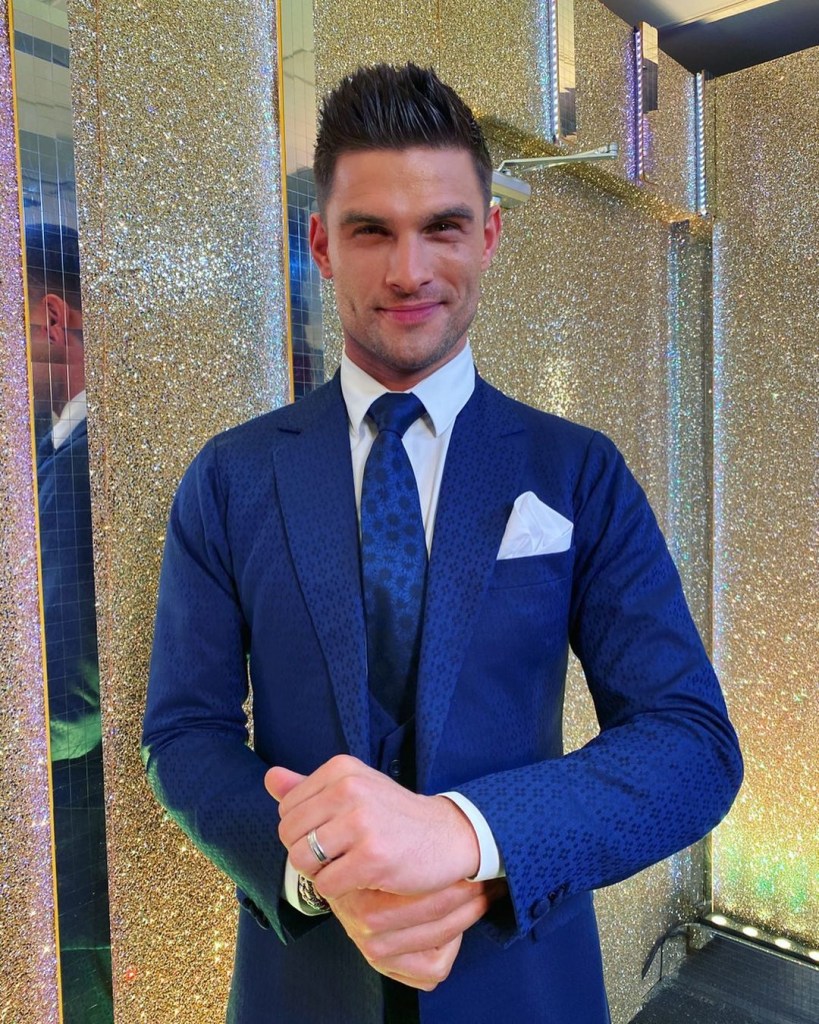The Slovenian hunk — one of the dancing contest's most popular pros — is the latest big name to quit