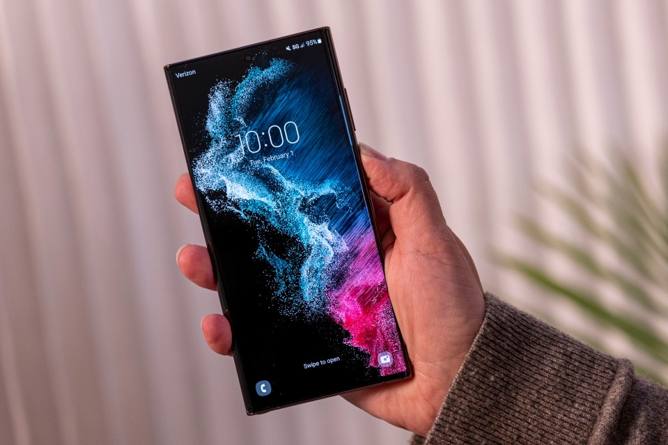 Samsung's latest smartphone has been plagued by performance woes