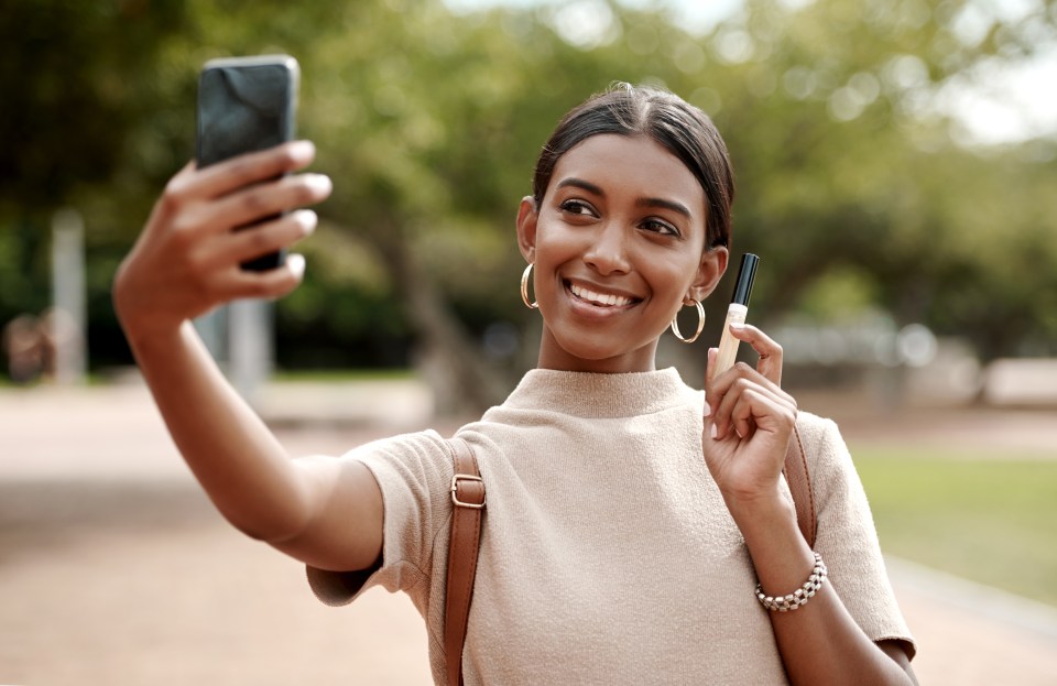 It isn't easy to figure out the best time to post on Instagram