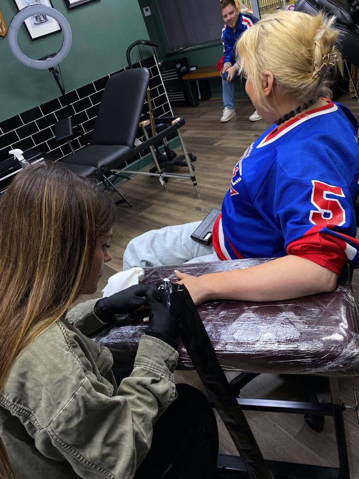 Ryan joined Daisy as she had his name tattooed on her