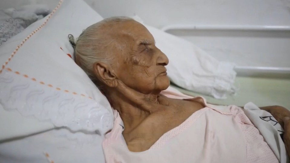 Maria has been bed-bound for the last eight years, her grandchildren said