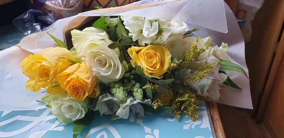 And it's not just food, this bouquet of flowers was also rescued by "freegan" Jill