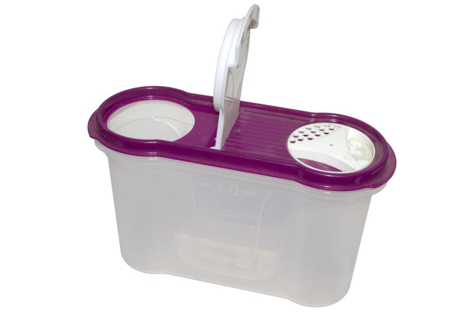 Use a cereal storage box as a bin on long journeys to keep the odour inside
