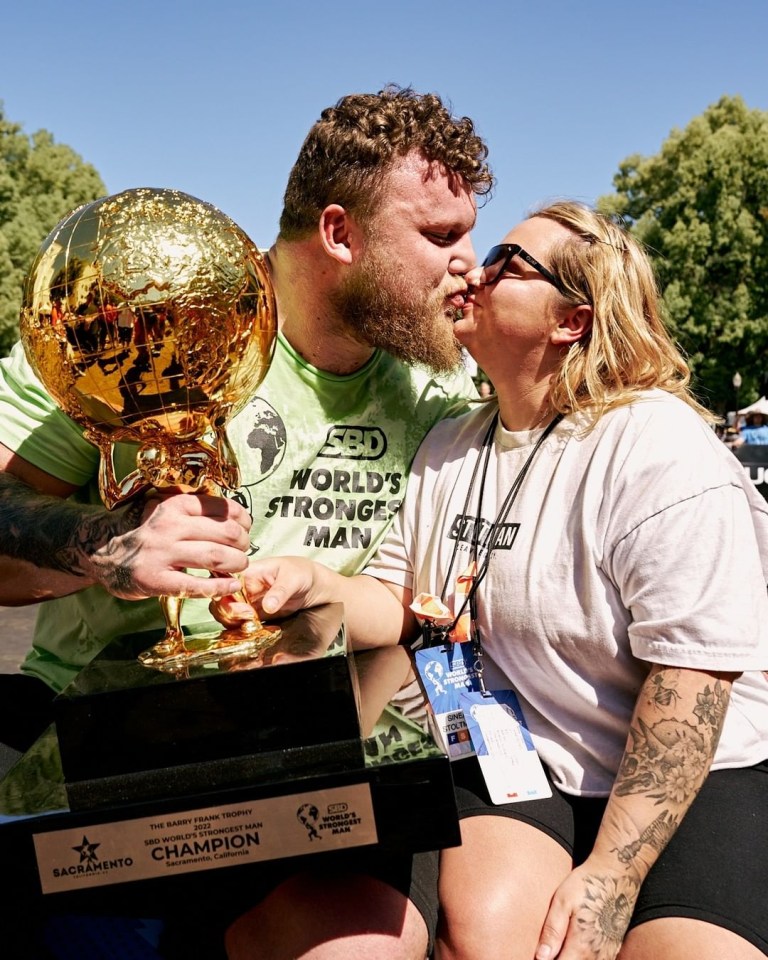 Stoltman planted a kiss on wife Sinead's lips after retaining his title