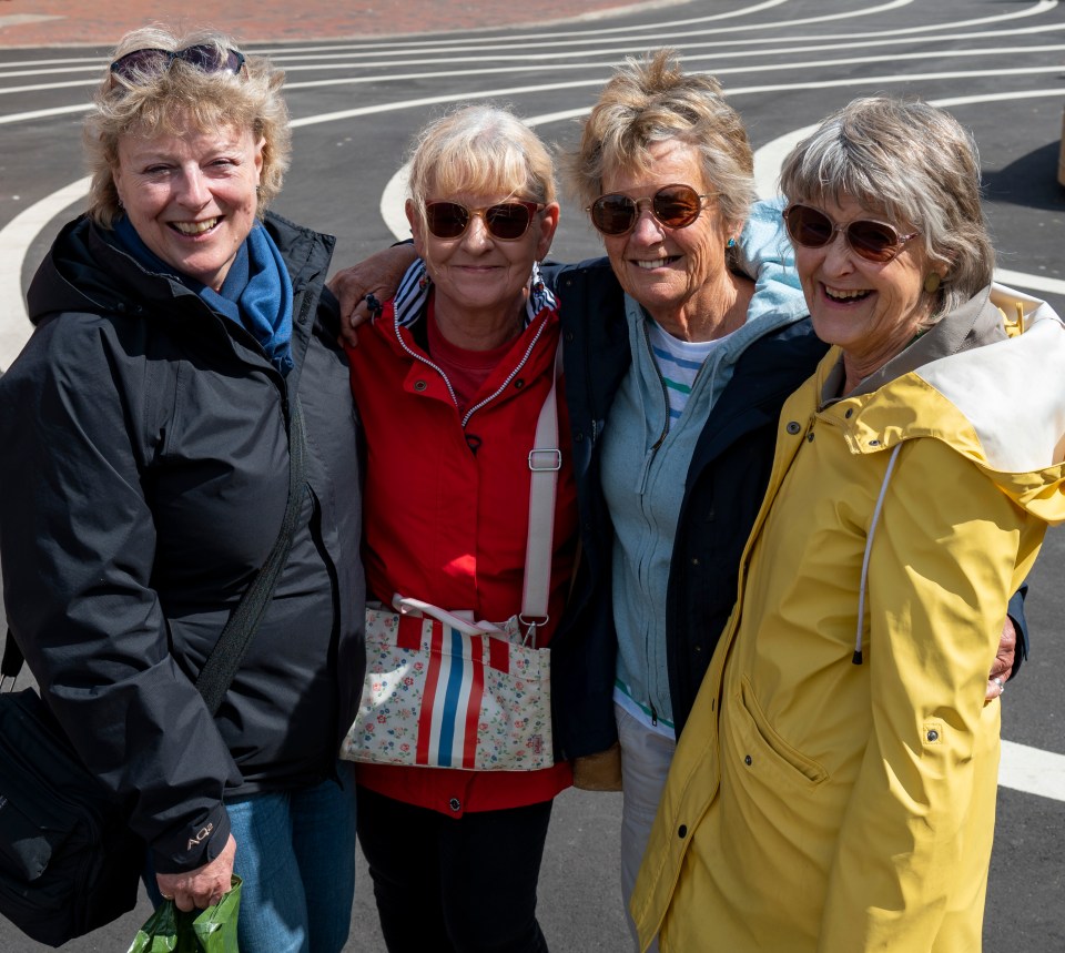 Linda Aldridge, Joan Brown, Joy Franklin and Sally McClelland shared their views on the swirly layout