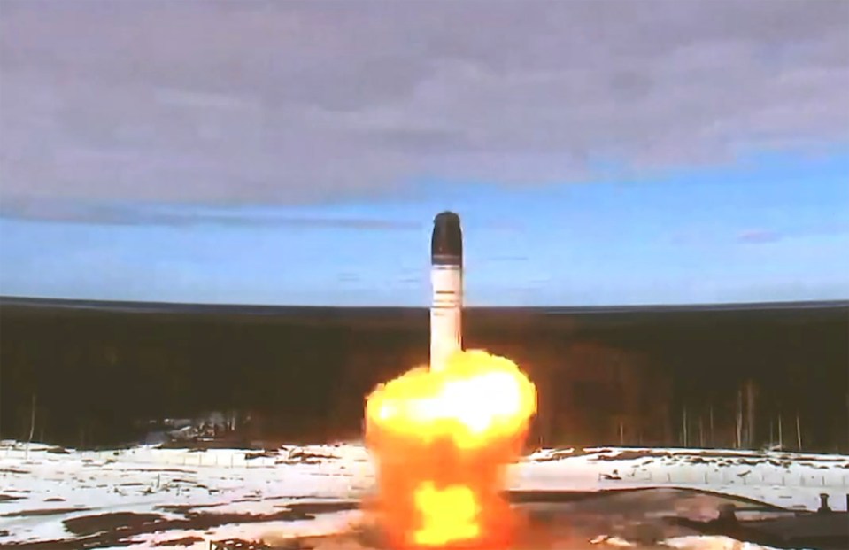 The Satan-2 missile has a top speed of 15,880mph