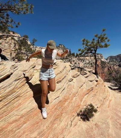 Kiemeney is a hockey star and social media influencer