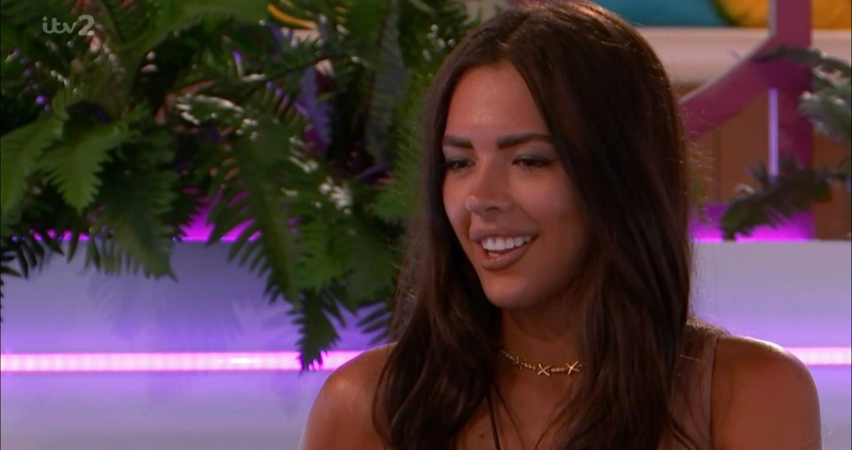 Fans think everyone knows who Gemma's dad is