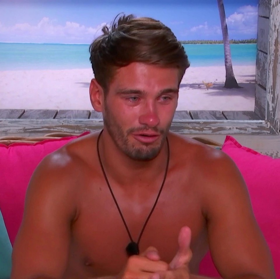The rugby player dramatically left the Love Island villa last night