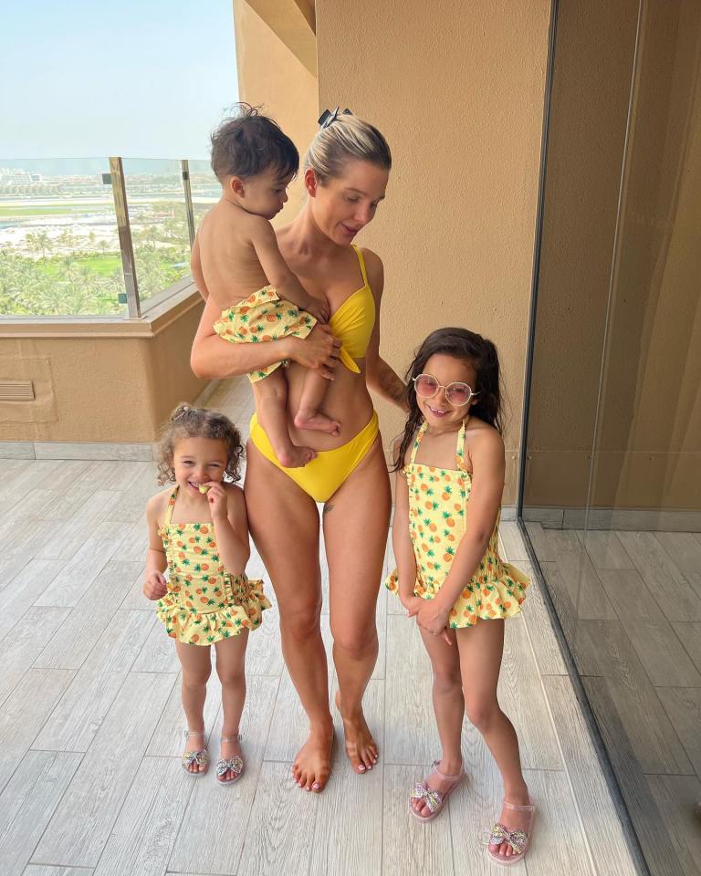 She posed with her three kids in the Instagram post