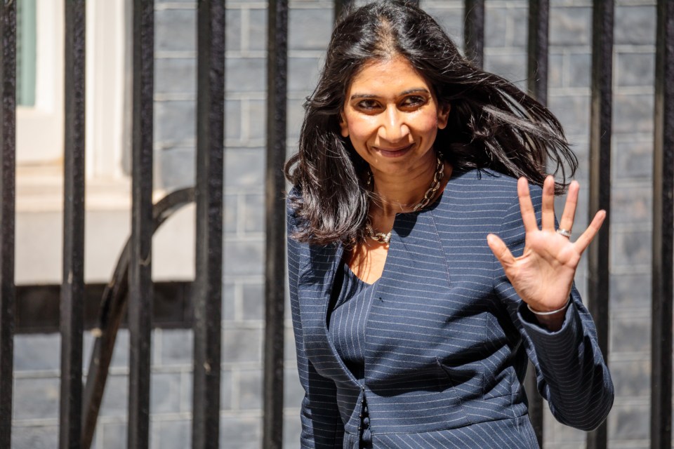 Suella Braverman says she wants to lead Britain after Boris Johnson steps down