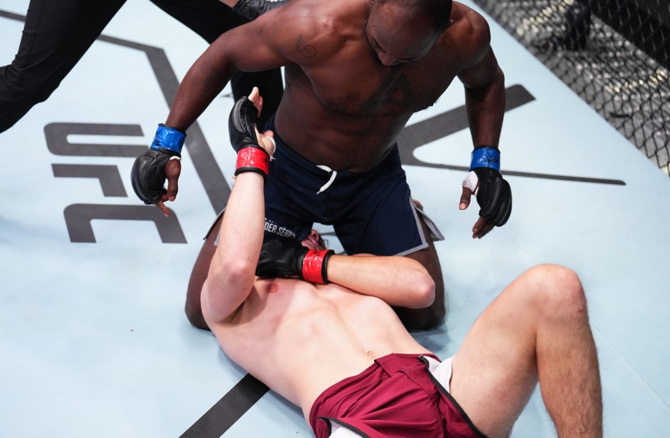 Flowers' piledriver had the desired effect as it led his rival to tap out