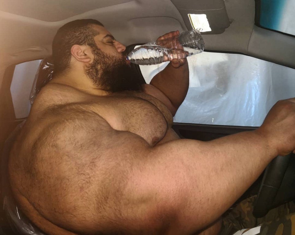 He claimed to be a champion powerlifter weighing 380lbs