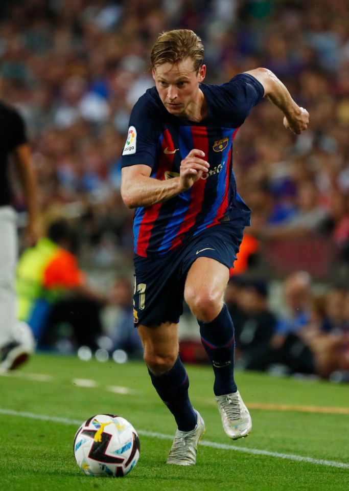 United have been chasing De Jong all summer