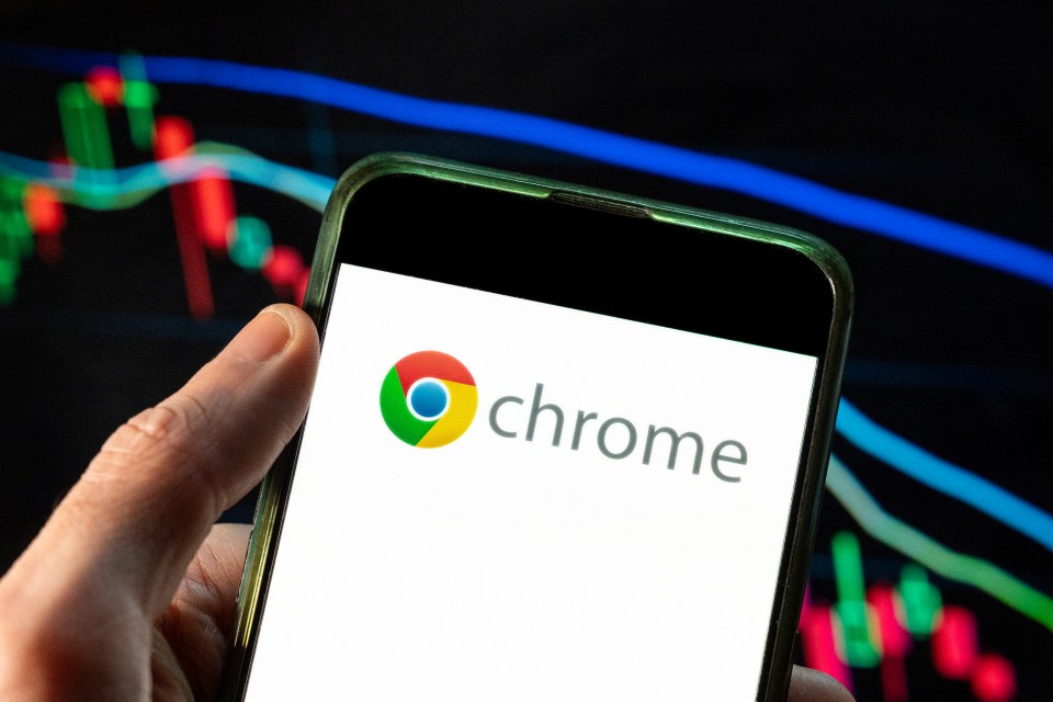 Google Chrome's Enhanced Safe Browsing mode helps to protect you from hackers
