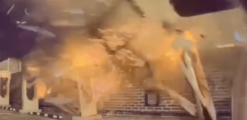 Video shows the moment the Range Rover flew off the A40
