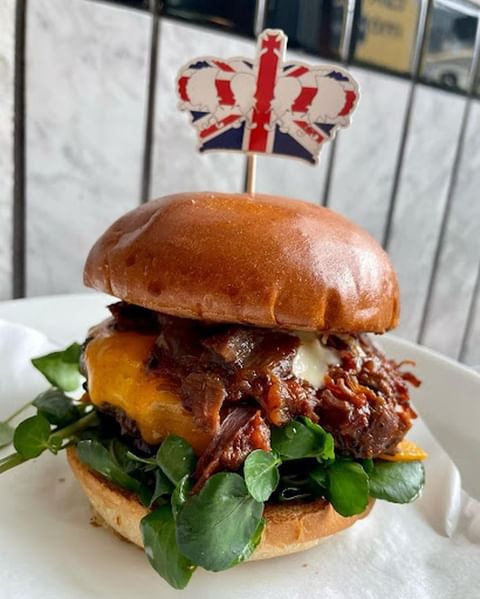 The burger seriously tastes like a roast dinner in a bun