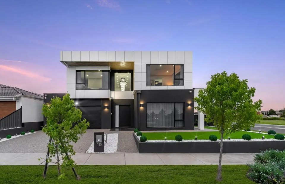 Thevamanogari Manivel splashed out £800k on the plush pad