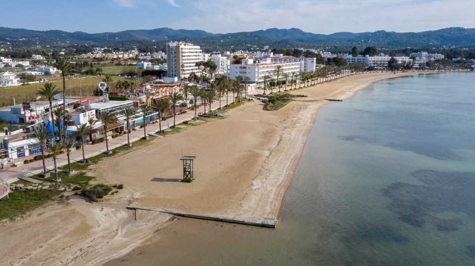 A Brit woman has died after plunging from a hotel balcony in Ibiza
