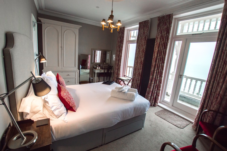 The ten bedrooms have been tastefully refurbished with antique furniture