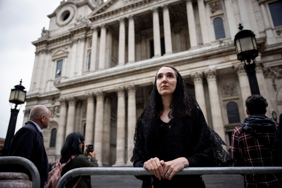 Thousands of well-wishers have flooded into St Paul's Cathedral this evening