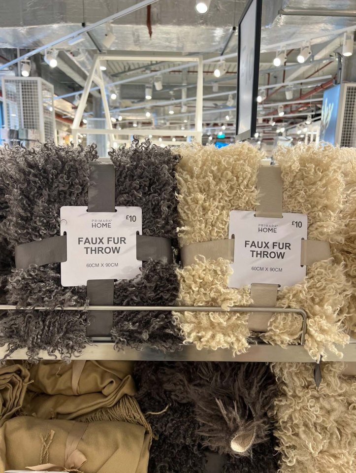 According to Danielle, a throw is a great way to make your home feel cosy