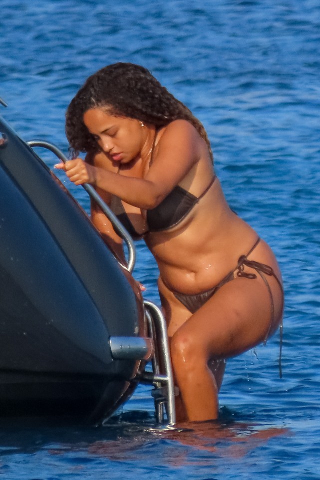 Amber was seen enjoying her time aboard the boat