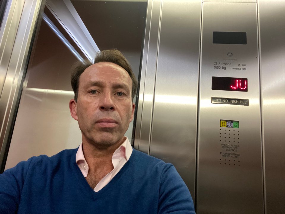Ben shared a selfie to his Twitter