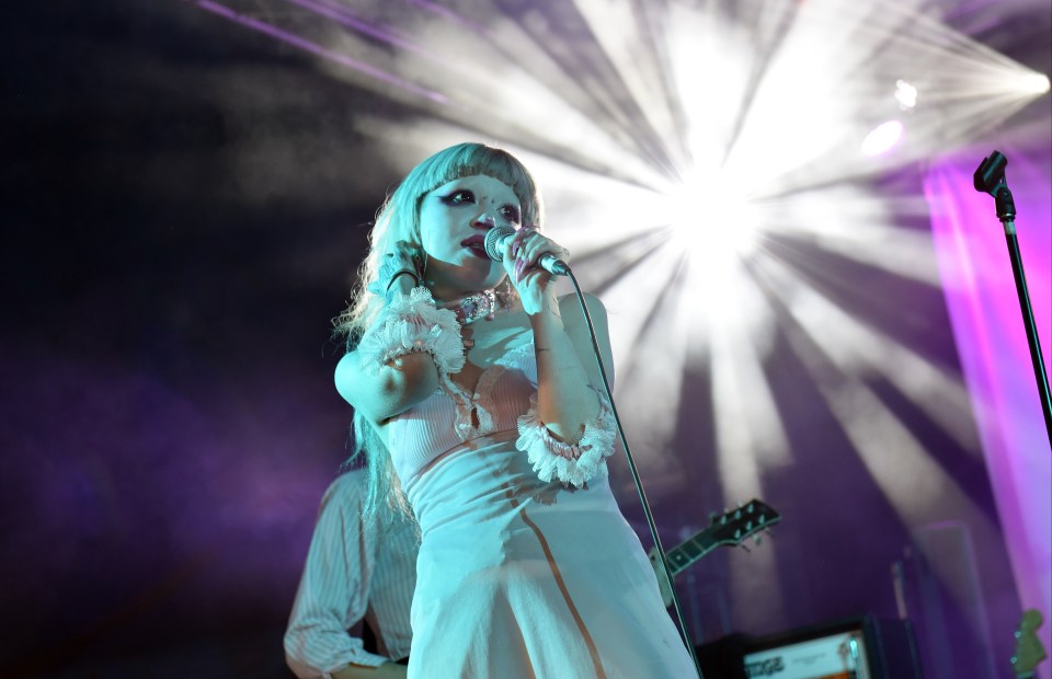 Jazmin Bean perfectly set the tone for a theatrical evening of horror-inspired pop