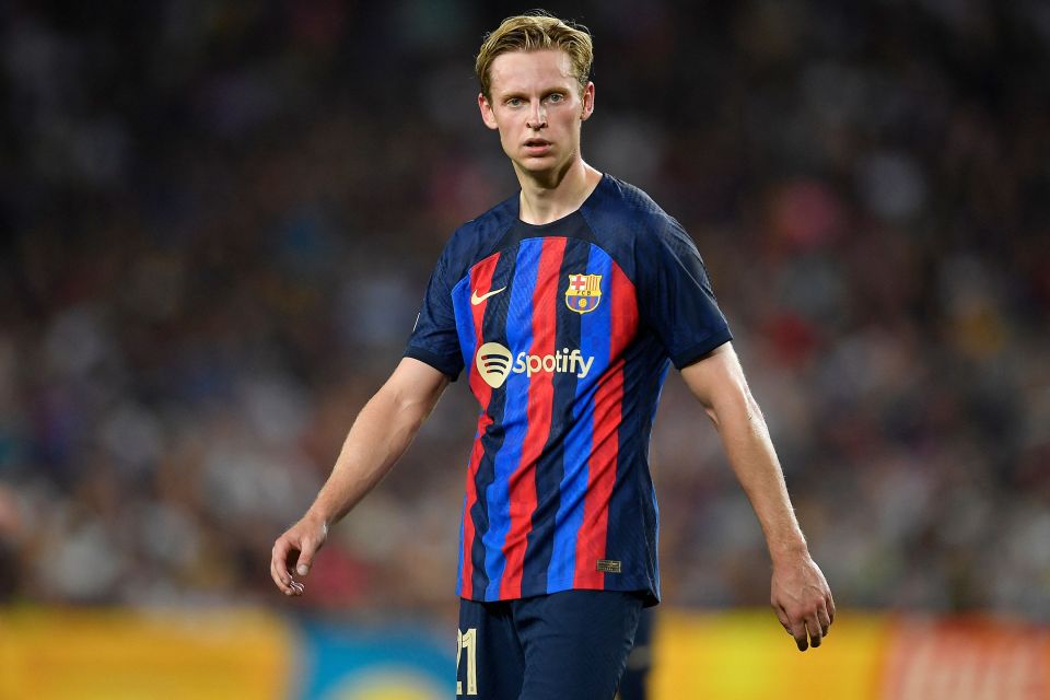 Frenkie de Jong has hit out at Barcelona for trying to make him leave