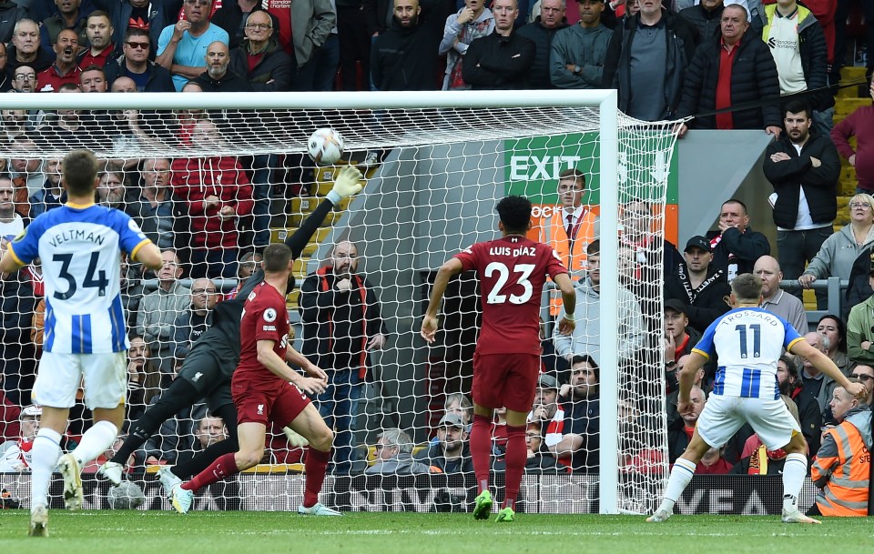 Leandro Trossard beats Alisson with a late strike