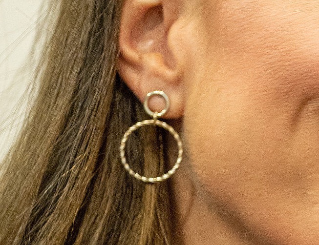 In typical down-to-earth style, Kate wore a pair of Accessorize earrings that cost £1.50