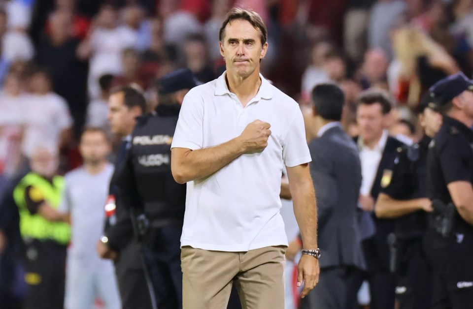 Julen Lopetegui left Sevilla in early October
