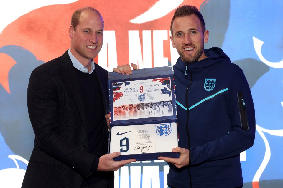 Prince William presented Harry Kane with the famous number nine shirt