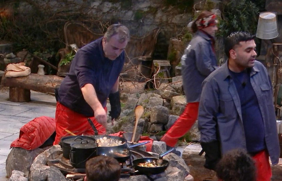 On last year's I'm A Celebrity, Simon Gregson sneaked in salt and pepper