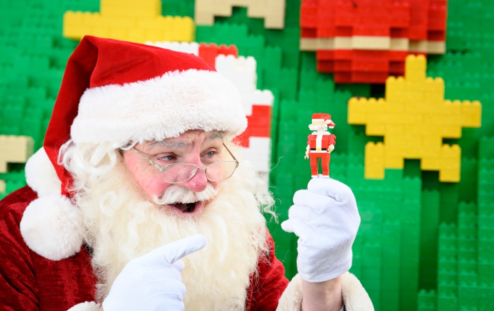 Legoland guests can enjoy building their own Christmas decorations