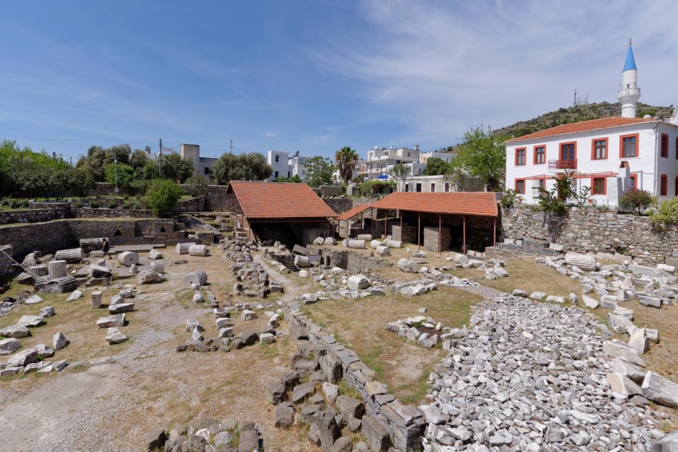 The Mausoleum at Halicarnassus was destroyed as a result successive earthquakes