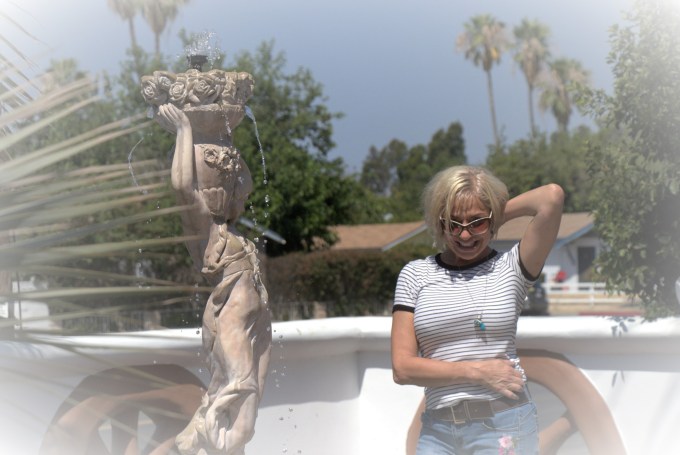 Veronica deeply regrets her action and has now focused on her art