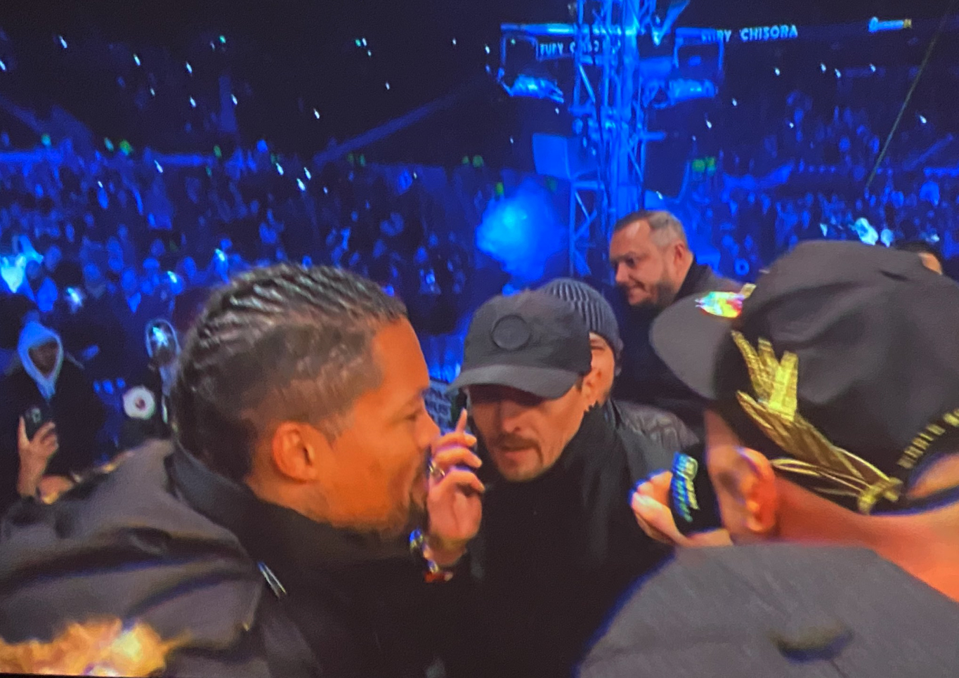 Oleksandr Usyk fields a call as Tyson Fury lambasts him