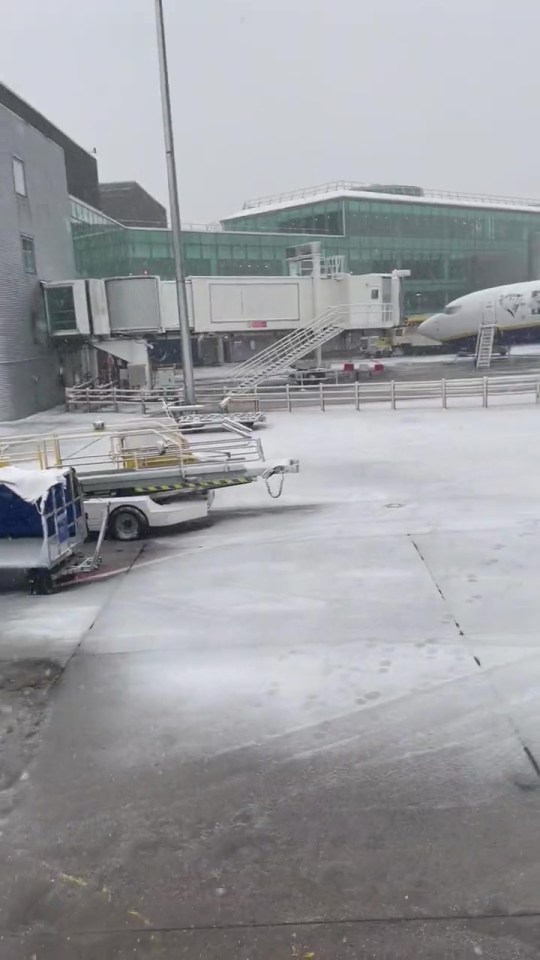 A blanket of ice and snow has grounded flights in Manchester Airport