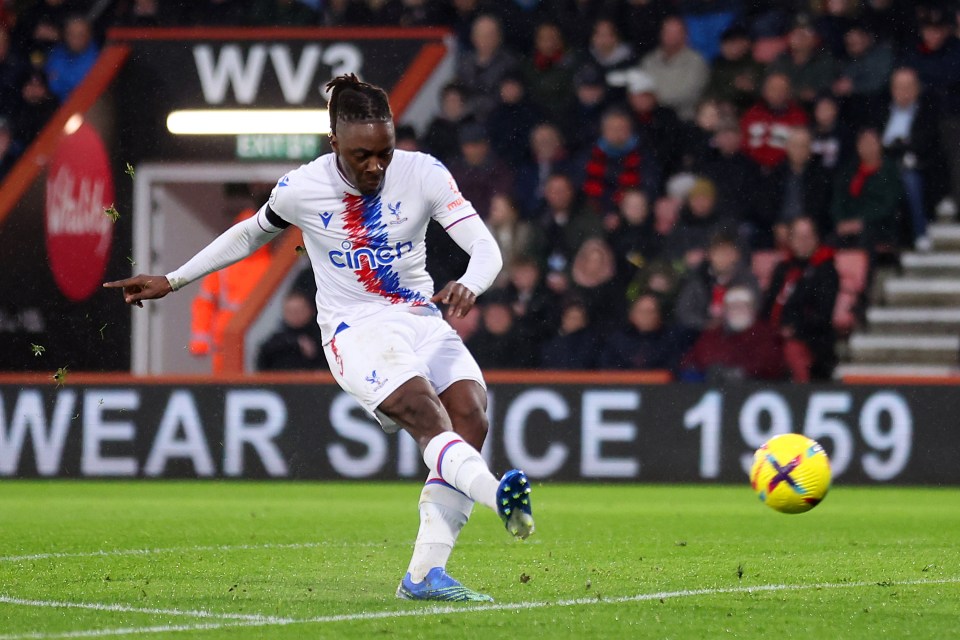 Eberechi Eze curled in Palace's second of the afternoon