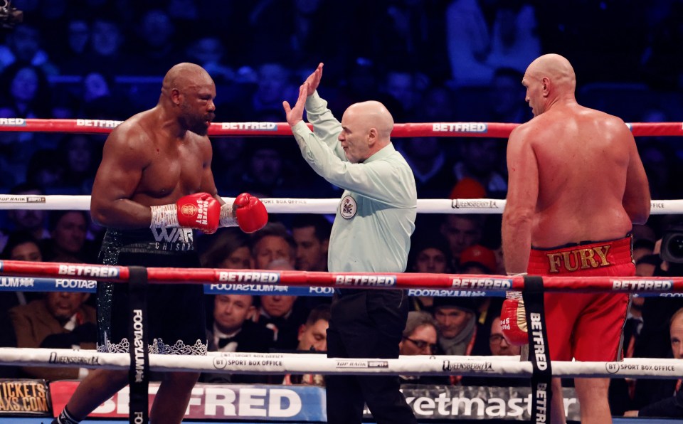 Derek Chisora was on the end of a one-sided beatdown from Tyson Fury