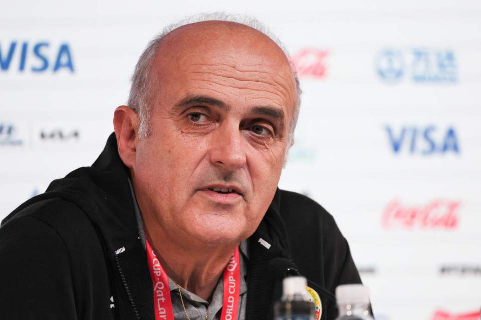 Assistant Regis Bogaert attended today's press conference in Cisse's place