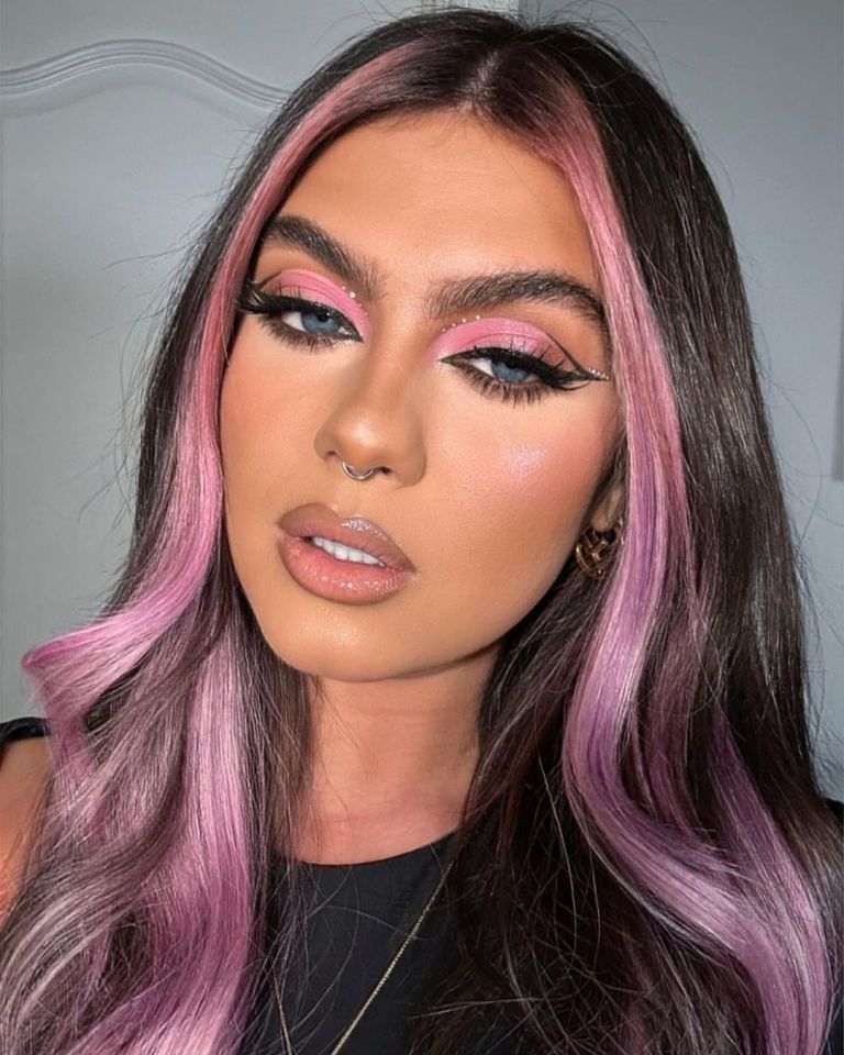 Love Island's Belle Hassan revealed her quirky pink hair transformation