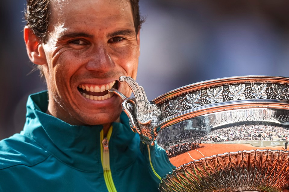 Rafael Nadal got his teeth on last year's French Open trophy even before he entered the court due to his mind games, according to some